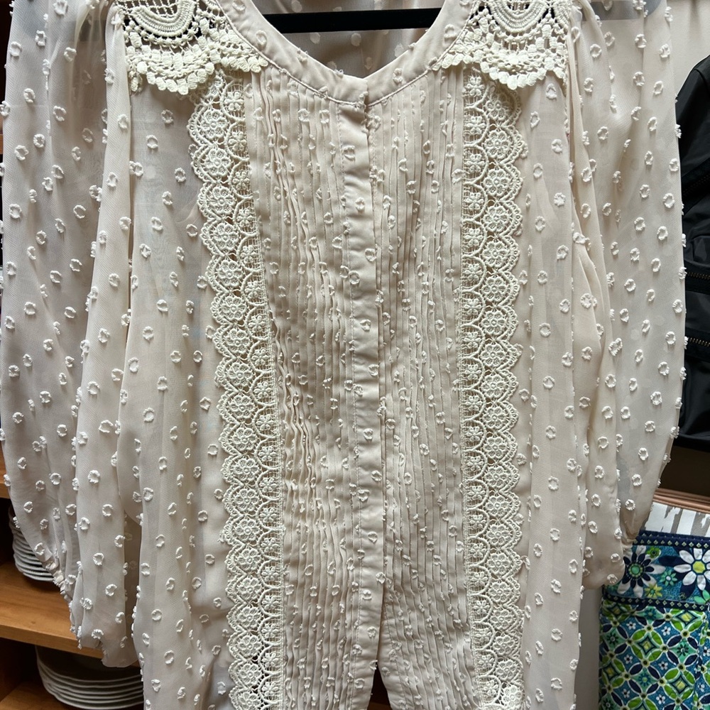 Anthropologie 2 PIECE lace blouse with silk camisole Size M